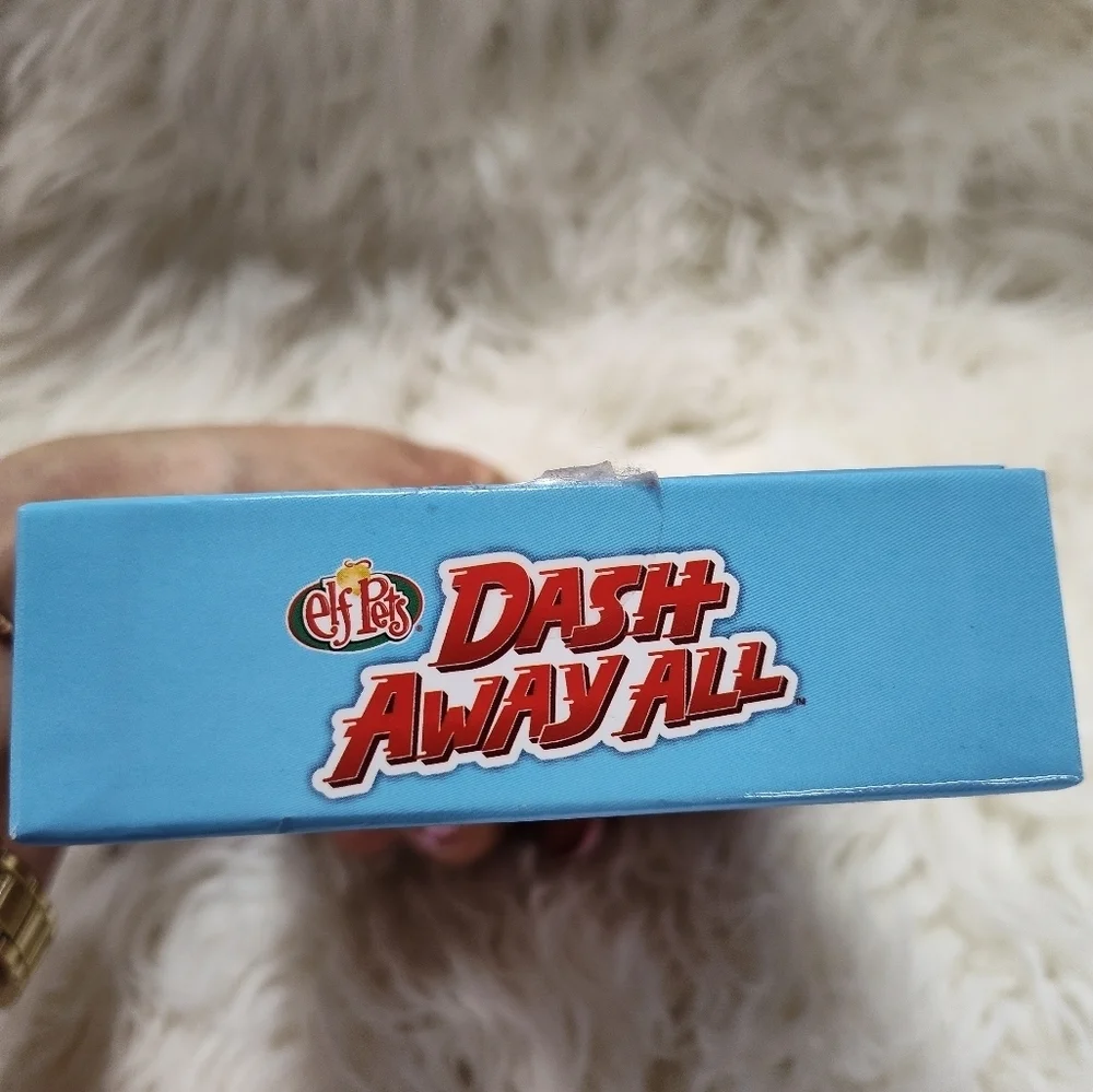 Elf on the Shelf Pets Dash Away All Card Game